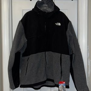 Men’s North Face- Classic 300